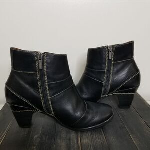 Pikolinos‎ Black Leather Ankle Boots